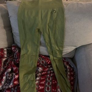 Curves n Combatboots leggings